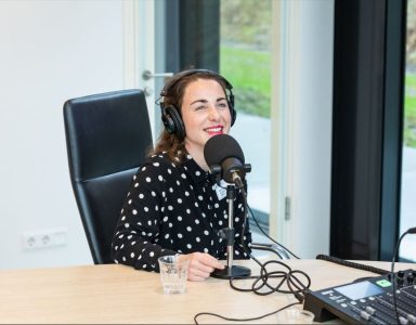 Collega Nina Bresser als expert in de podcast van de TKI Water Technologie Dag 2024